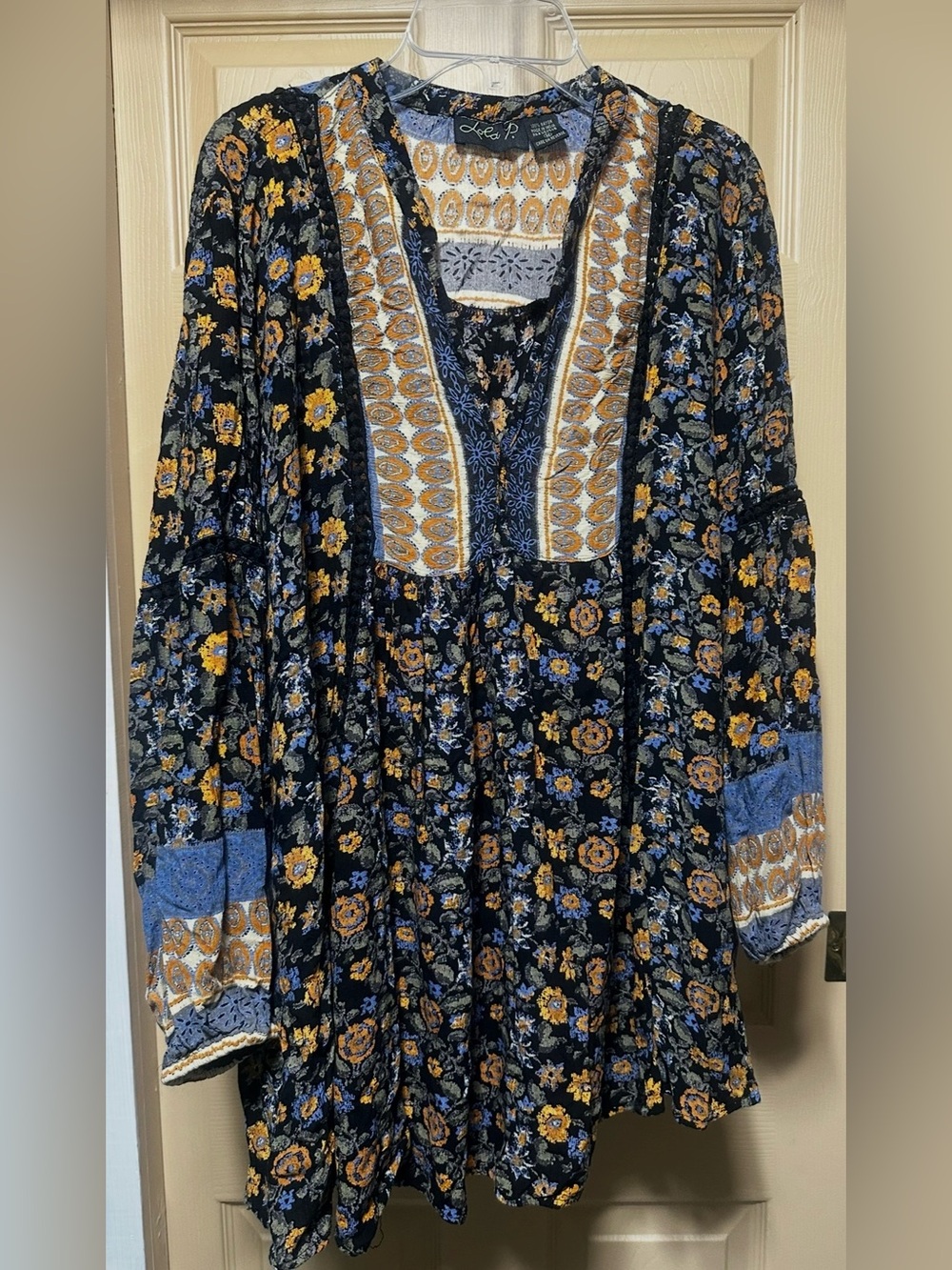 #1408 Lola P. Boho Floral Tunic in Navy and Mustard Sz Medium